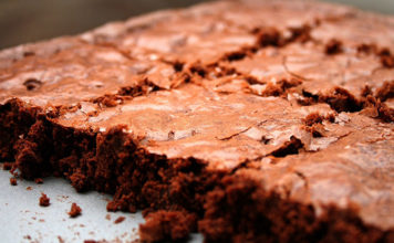 Jak zrobić pyszną krówkę w polewie czekoladowej - poznaj prosty przepis