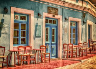 Czy mam obowiązek otworzyć drzwi Policji?