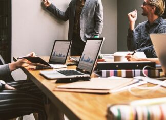 Jak sprawdzić wersję wyposażenia samochodu?