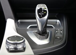 Na jakim biegu na zakręcie?