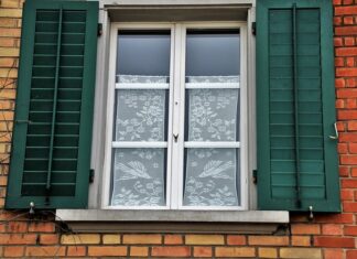 Gdzie powinna kończyć się firanka?